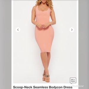 Forever 21 Scoop Neck seamless bodycon